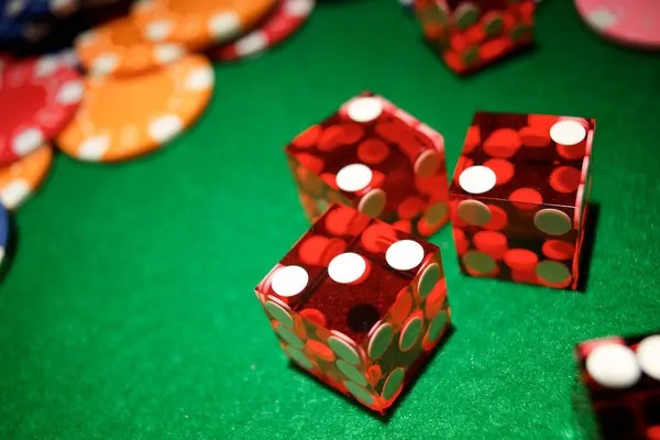 kartubet888 app showing MLBB match tracker and live baccarat table side-by-side